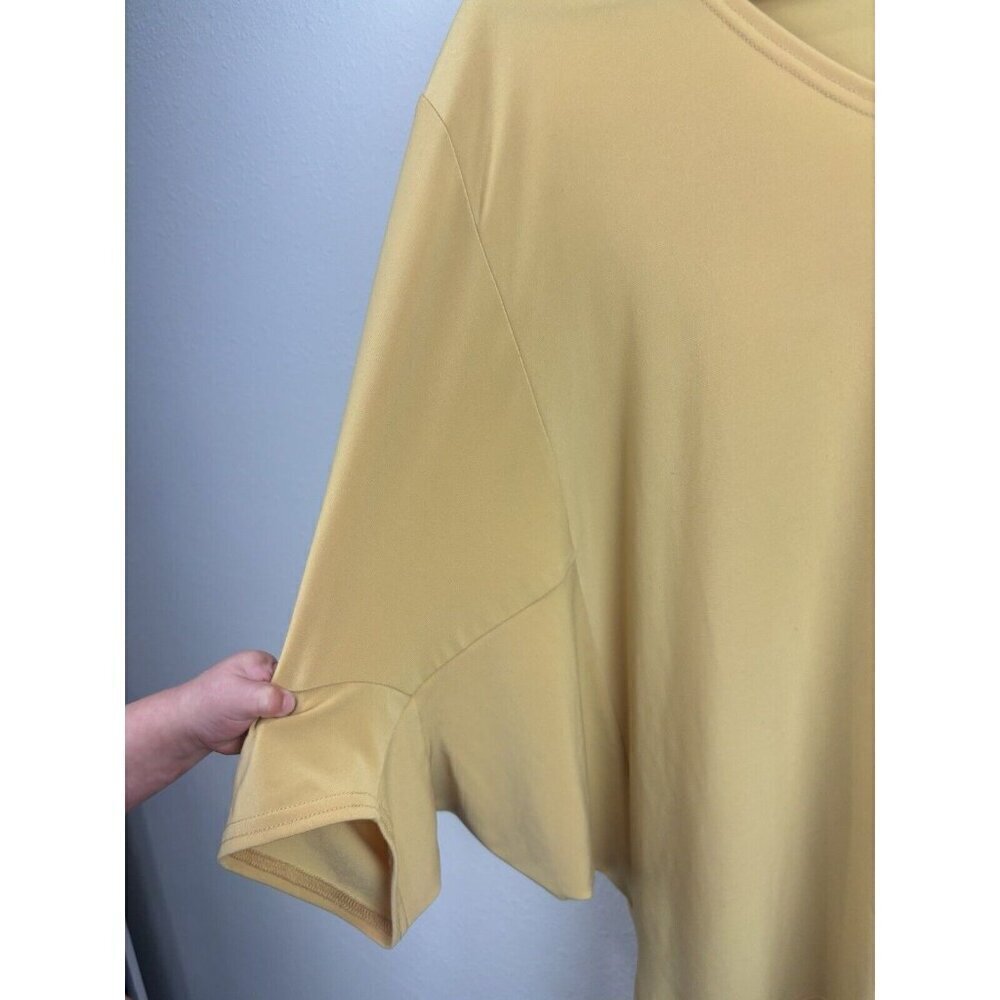 Women's Gold Flowy Top - Picture 3 of 8